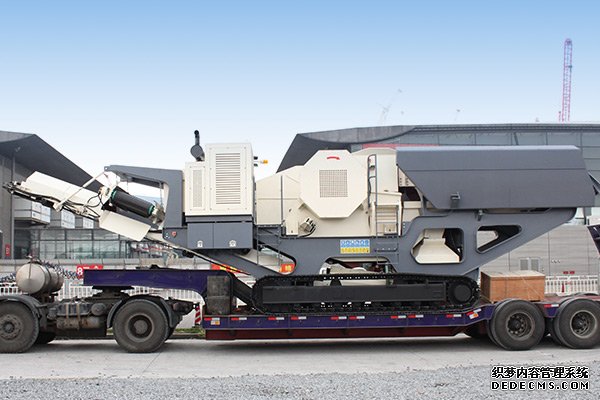 Three major issues of crawler-type mobile crushing station